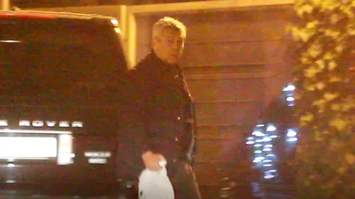 Mircea Lucescu nu și-a uitat prietenii! Antrenorul lui Dinamo Kiev a făcut turul Bucureștiului cu cadouri de Crăciun | VIDEO EXCLUSIV