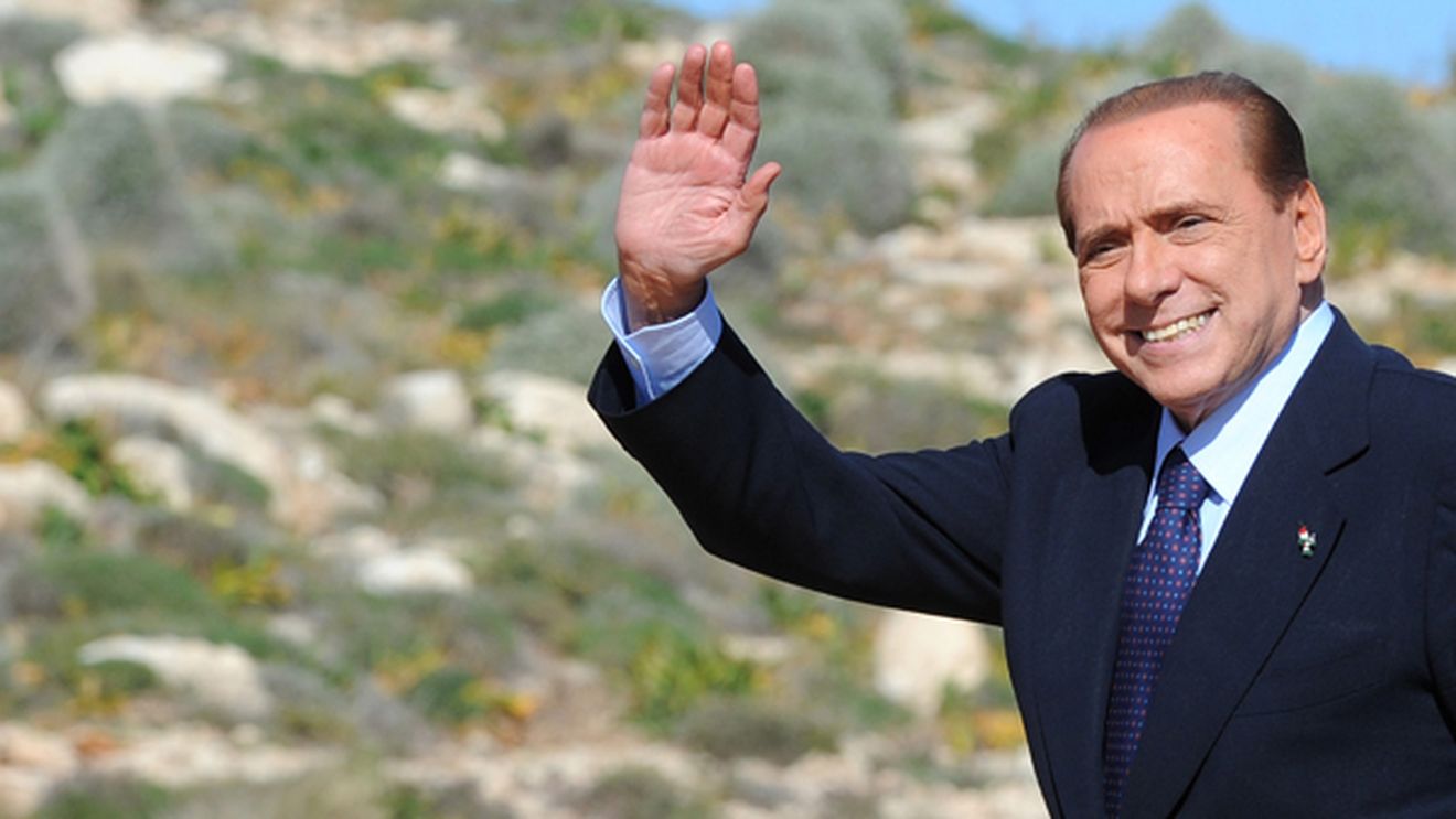 Berlusconi: "Sunt cel mai titrat președinte din istorie!** Vreau un stadion care să-mi poarte numele"