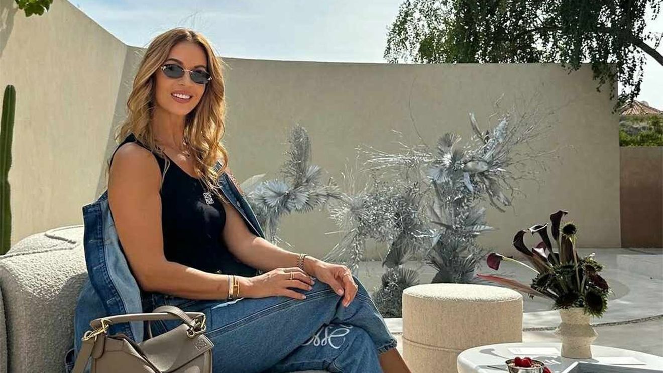 Cum şi-a sărbătorit Adriana Petrescu, soția lui Dan Petrescu, ziua de naştere la Dubai, fără antrenorul care e grav bolnav în România