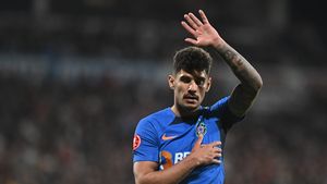 Înlocuitorul lui Florinel Coman este fotbalistul care a costat 135.000.000 de euro! Negocierile sunt aproape finalizate cu sud-americanul: lovitură pentru Gigi Becali și planurile sale