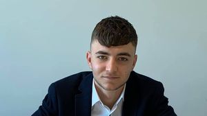 Încă un fotbalist român ajunge în Italia. UTA a cedat un puști de 18 ani la clubul la care este legitimat și Vlad Chiricheş. Câți bani încasează arădenii