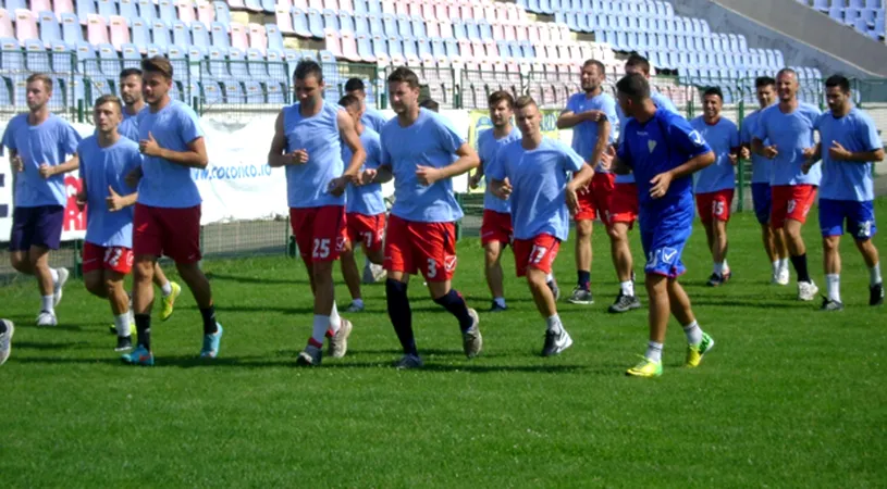 Buzoienii și-au schimbat pentru a treia oară cantonamentul.** Viorel Ion vrea la Gloria un mijlocaș cu experiență de Liga 1