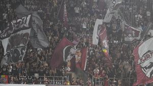 Răsturnare de situație cum nimeni nu putea anticipa la Rapid! Galeria face anunțul incredibil: „Nu-l mai vrem pe Marius Șumudică la Rapid! Să-l compromitem şi să-l înjurăm şi pe el?!"