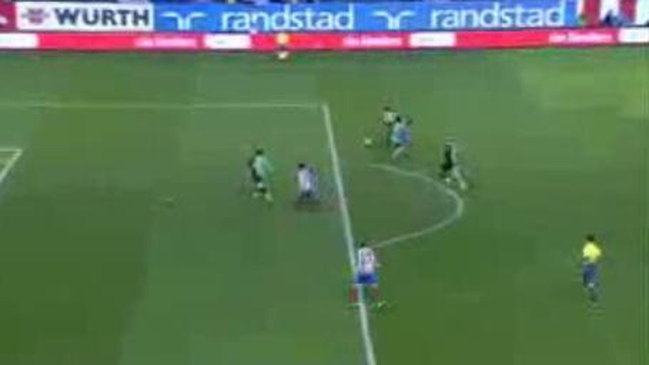 VIDEO Penalty pentru Atletico, deși faultul s-a comis la 1.65 metri** în afara careului!