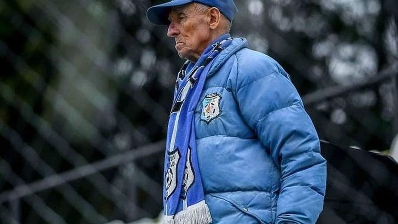 Emoționant! Dimineți de "B" la 88 de ani. Două culori, mii de kilometri, opt puncte. Sper ca echipa să mai existe, să picăm în 'C', în 'D', însă să mai existe"