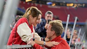 Tatăl unui nume uriaș din fotbal a fost agent secret și s-a sinucis! „Era o presiune uriașă pe el! Nu ne-a lăsat niciun bilet în care să ne explice de ce a făcut asta”