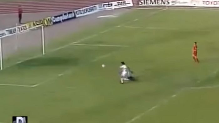 EXCLUSIV | O gafă memorabilă dintr-un Dinamo - Rapid 4-4, explicată după aproape 30 de ani: "Se spunea că a fost blat, am plâns până acasă întruna!"