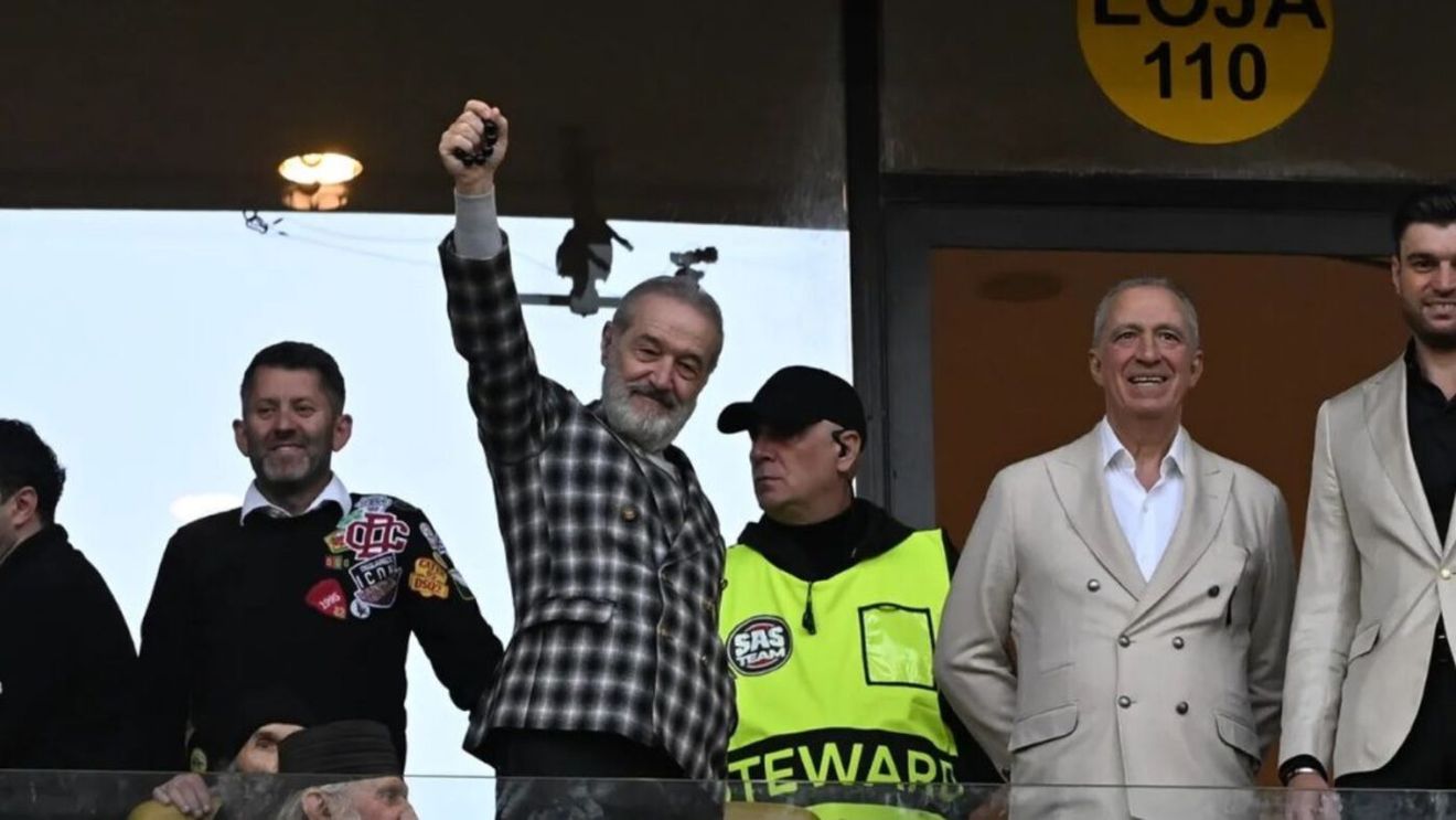 Reghecampf i-a cerut lui Gigi Becali un teren de 250.000 de euro: „Nici nu întreabă cât costă”