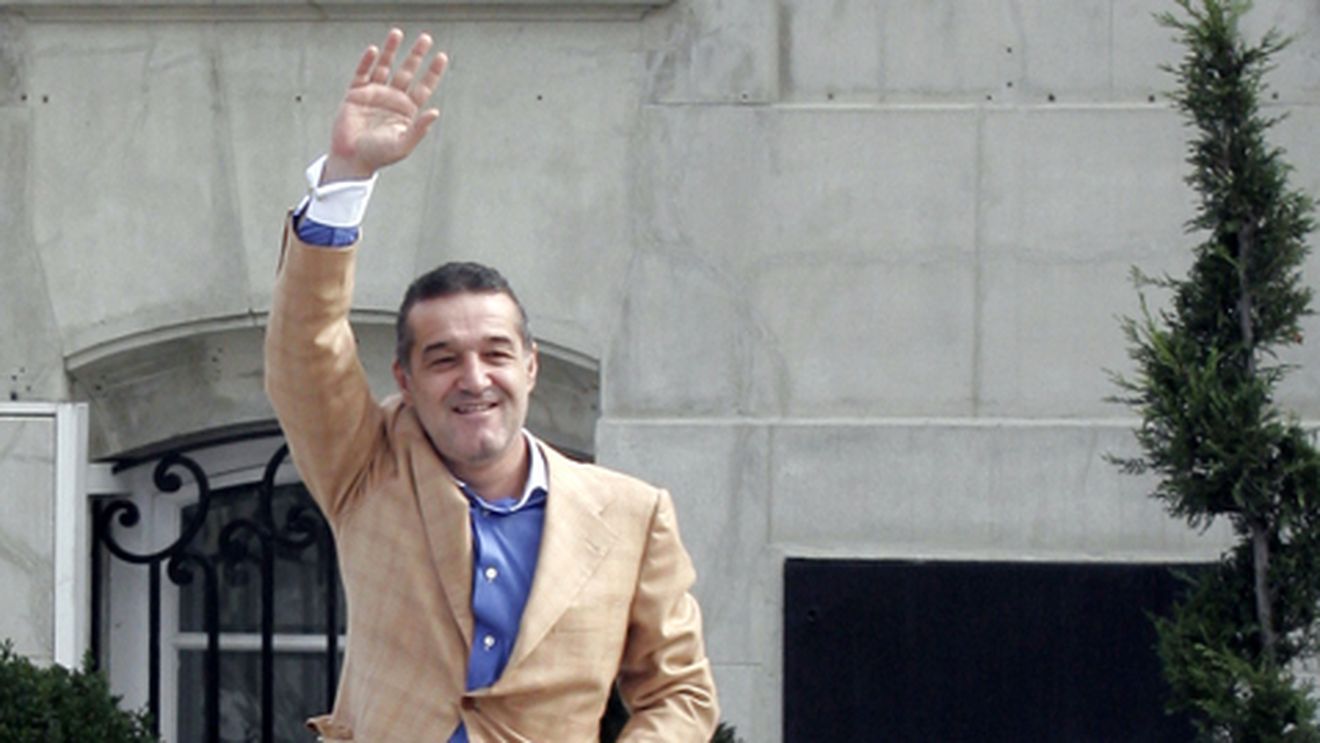 Becali: "Lăcătuș e încântat de lot! Va face o atmosferă extraordinară"