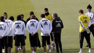 Strategie sau încredere oarbă?** Mourinho duce nebunia până la capăt! Spaniolii au rămas MASCĂ‚: așa vrea să detroneze Barcelona