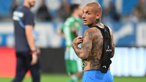 Florin Răducioiu îl taxează pe Alex Mitriță după Universitatea Craiova - Sepsi OSK 2-1. „Îl ador, dar cu răsfățul nu faci nimic, nu poți să te bați la titlu!” Ce spune despre finul patronului Mihai Rotaru