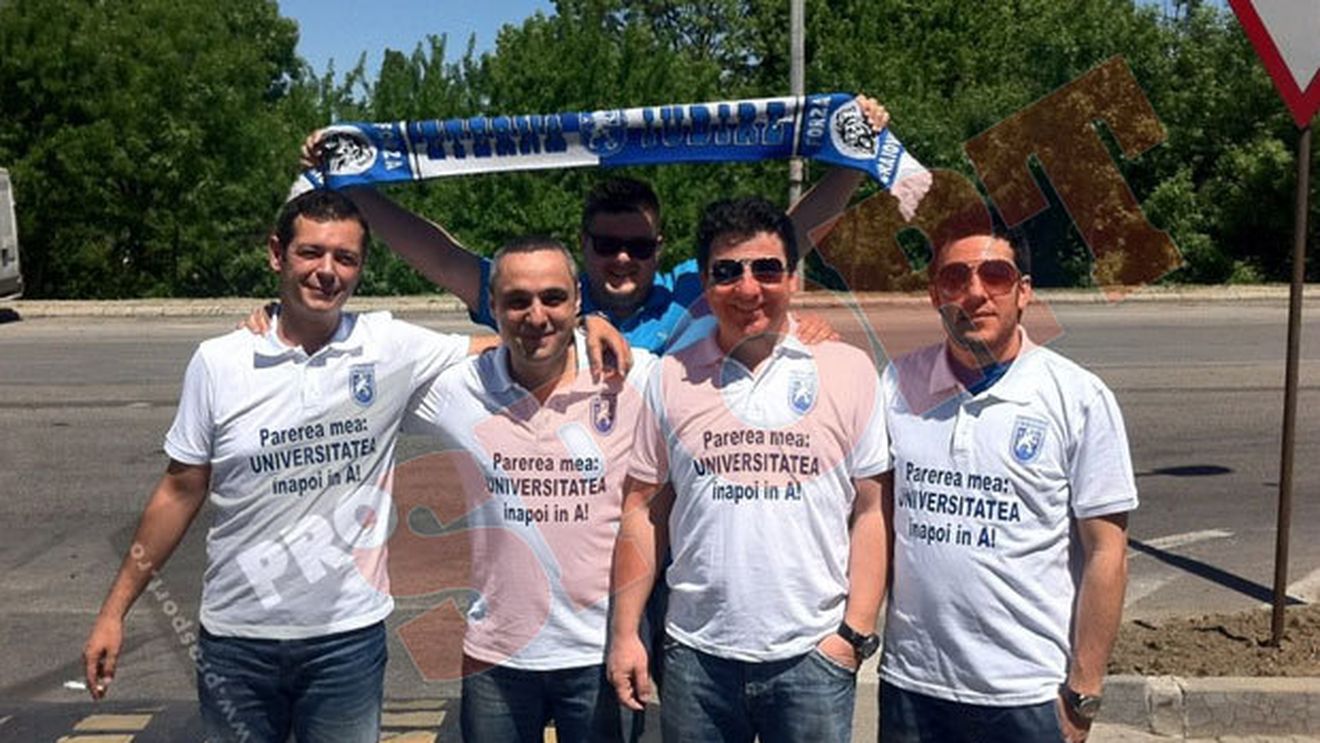 FOTO  "Părerea mea: Universitatea înapoi în A"**"Echipament" special pentru fanii Craiovei care vin la finala EL