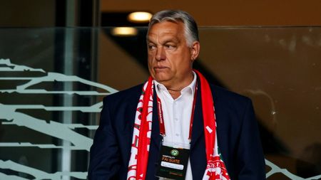 Ginerele lui Viktor Orban ia cu asalt piața imobiliară din inima Bucureștiului! Are o avere de 250 de milioane de euro și are aceeași pasiune ca Halep