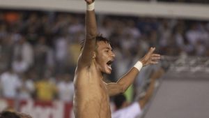 UPDATE 20:20** Agentul îl dă la Real Madrid, Neymar neagă! VEZI ce spune "Perla Braziliei"