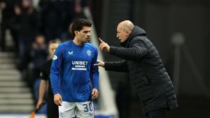 El va fi noul antrenor al lui Ianis Hagi, după ce Philippe Clement va fi dat afară. Scoțienii au ales favoritul