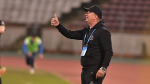 Variantă incredibilă dacă pleacă Ovidiu Burcă! Ionuț Chirilă e gata să o preia pe Dinamo