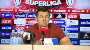 Rapid vrea să scape de jucătorul pe care abia l-a transferat! La ce echipă va evolua