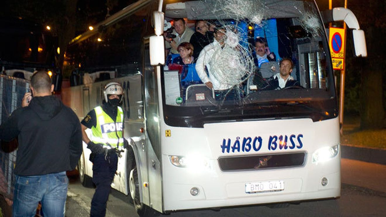 Suporterii Stelei se roagă să joace cu AIK Stockolm în grupele EL:) **Patronul lui Levski, atacat de fanii suedezi!