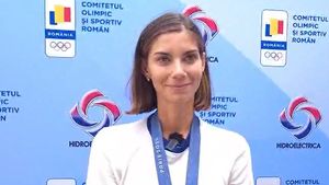 De ce a renunțat Gianina Van Groningen, argint la Jocurile Olimpice, să pună steagul tricolor în barcă? Povestea sportivei care s-a întors acum 10 luni după ce renunțase la sport. „M-am bucurat de cursă la Paris”. VIDEO EXCLUSIV