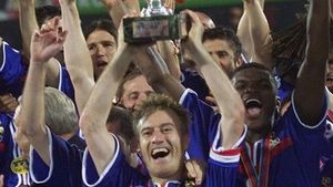 EURO 2000 - După titlul mondial, Franța bifează și europeanul