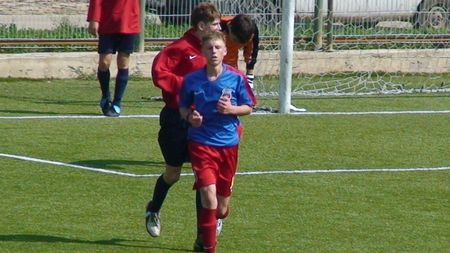 Cîrțu a găsit jucătorul ideal pentru Steaua: "E fotbalist, nu jucător"!** Gigi: "Habar n-am de el"