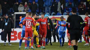 Al doilea fotbalist care pleacă de la FCSB la începutul anului! Negocierile sunt în plină desfășurare