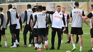 Cum a fost discursul lui Baciu în fața fotbaliștilor FCSB. Cine e singurul jucător care a deschis gura: „A fost ceva simpatic”