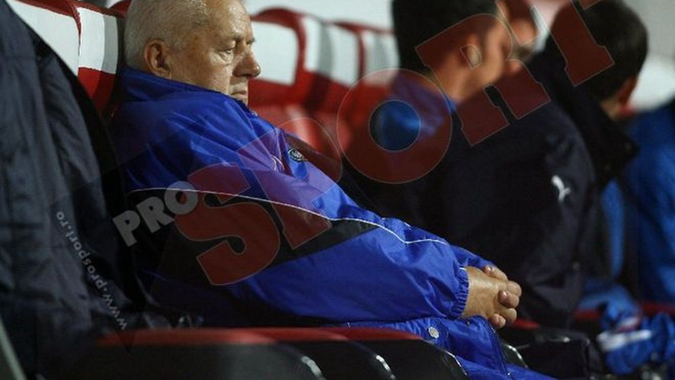 Halagian e sincer: "În Ghencea am avut ocazii, dar Dinamo ne-a dominat!** Azi, am avut noroc!"