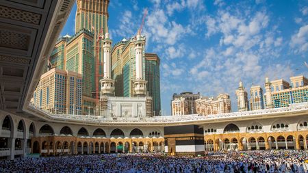 Un alt antrenor român în Arabia Saudită? Cine negociază cu Al Arabi. EXCLUSIV