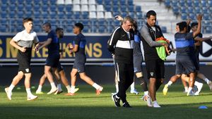 Un dublu campion mondial s-a dus peste Gică Hagi la antrenament, în cel mai tensionat moment pentru „Rege”