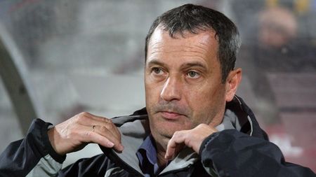 "România este în reconstrucție și de aceea sunt jucători mai puțini cunoscuți"** Ce caracterizare a făcut Rednic naționalei înainte de meciul cu Belgia