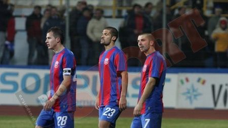 A pierdut controlul sau a greșit tactica?** "Nu cred că Lăcă le-a spus să joace cu mingi lungi!"