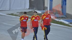 Piți l-a băgat în 'ședință' pe Grozav de la primele mișcări!** FOTO Primul antrenament al naționalei înaintea dublei cu Estonia și Andorra