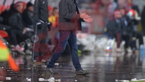 Gorjenii au terminat meciul în lacrimi. Grigoraș: "De ce nu ne-au dat penalty? Mi-aș putea pierde locul de muncă"