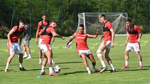 Patru fotbaliști, OUT de la Dinamo înainte de startul Superligii: doi au fost dați afară, doi au fost împrumutați!