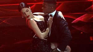 Iubita lui Cristiano Ronaldo a făcut senzație pe scena de la San Remo. Atacantul lui Juventus a stat în primul rând și a avut mari emoții | VIDEO