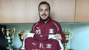 Rapidul își întărește defensiva cu un fundaș de la Viitorul: "Abia aștept să văd publicul giuleștean, e unul dintre motivele pentru care am semnat"