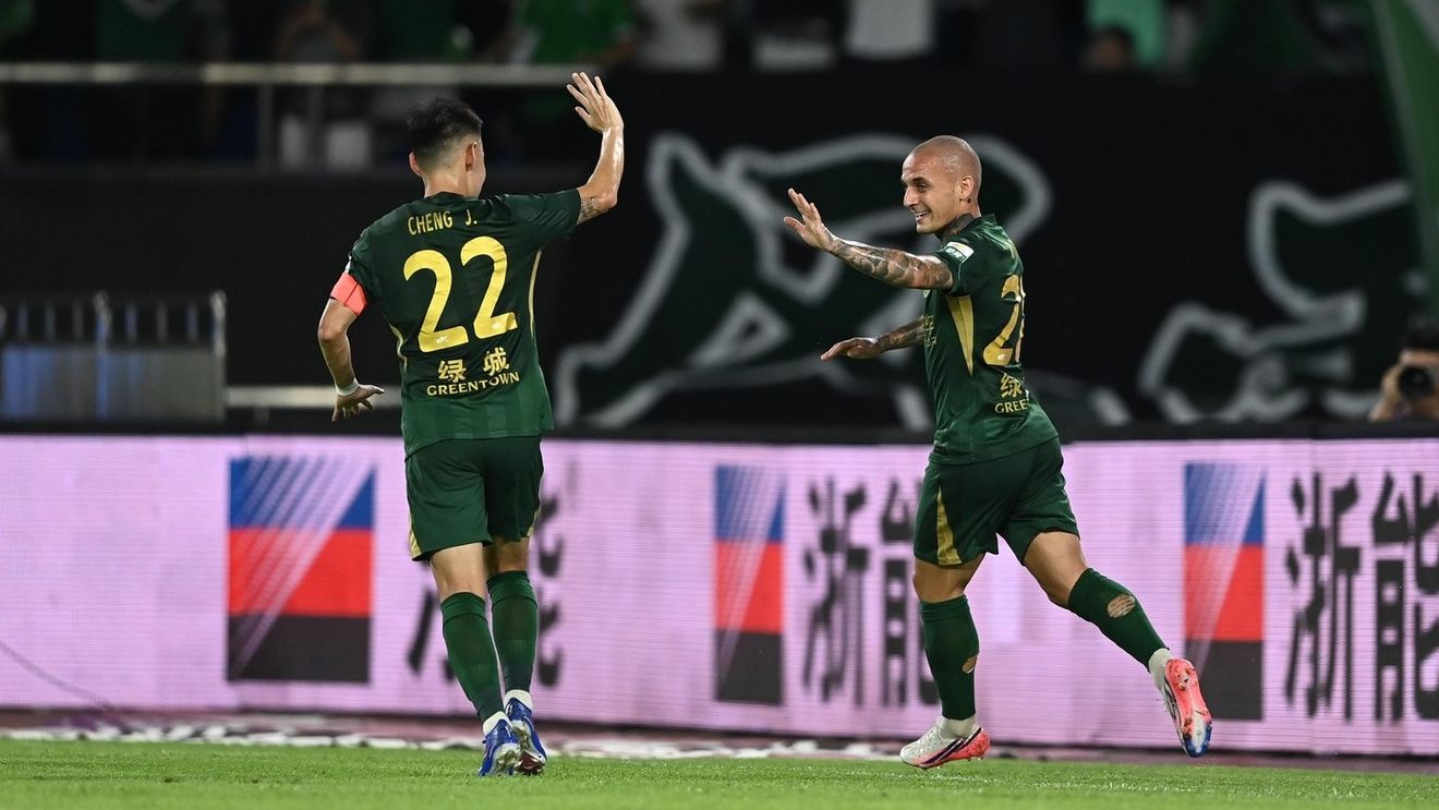 Alex Mitriță, spectacol total în China! A umilit echipa la care joacă alți doi români: hat-trick și assist într-un zdrobitor 6-0