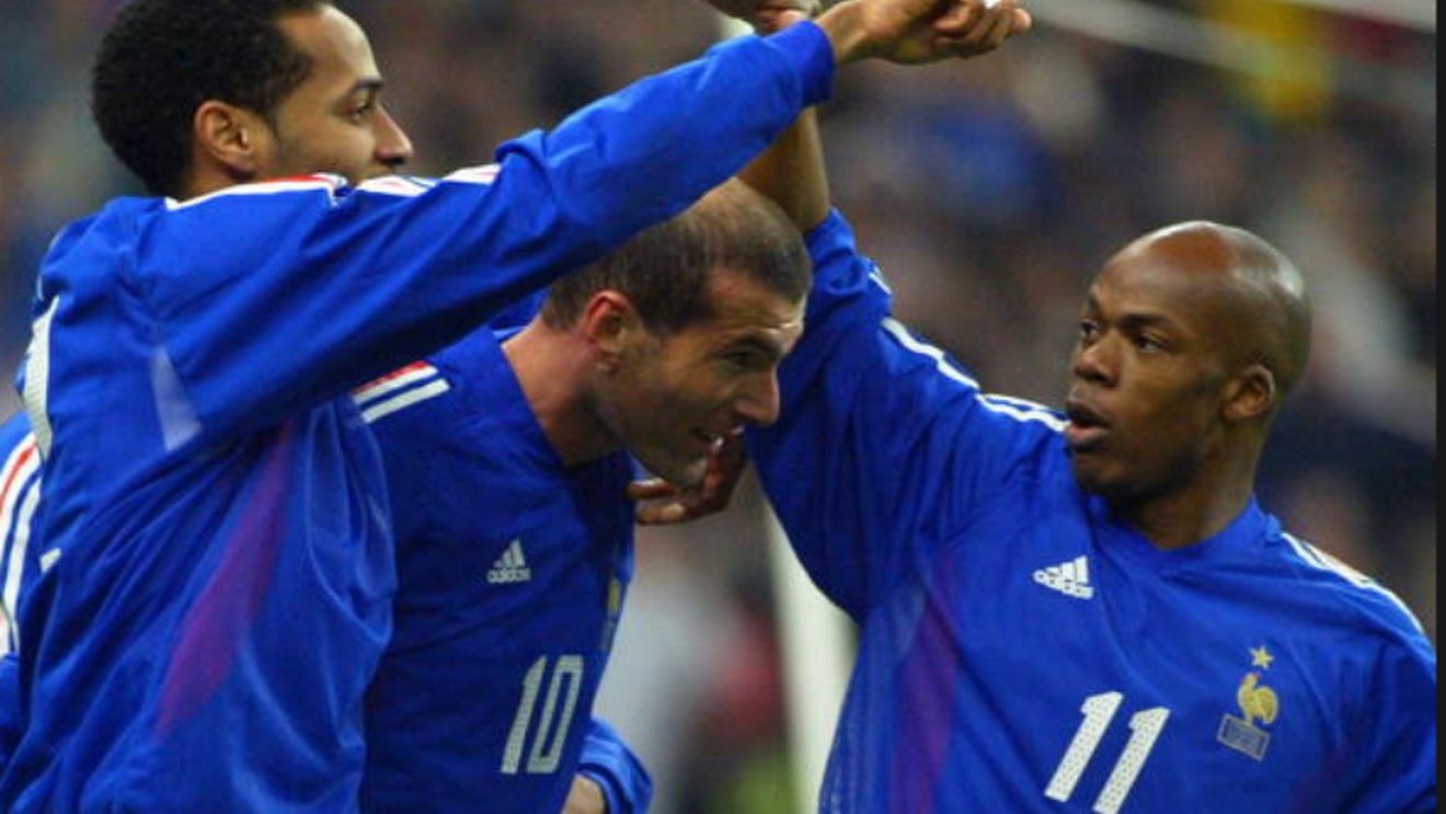 "Tremur și sunt în stare de joc!". Un fotbalist uriaș, la un pas de moarte. Ce s-a întâmplat e absolut incredibil