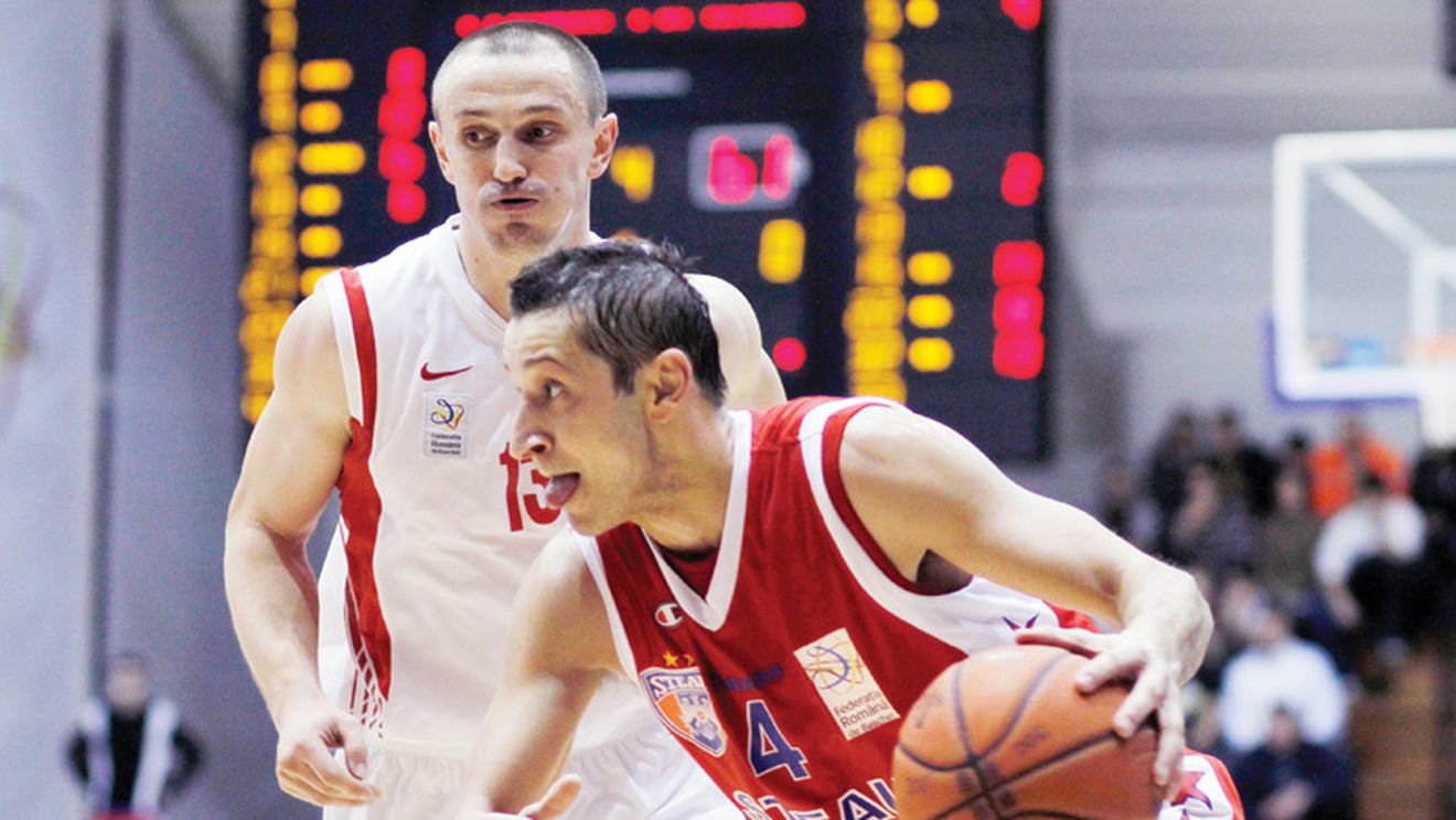 Studentă bătută** de jandarmi