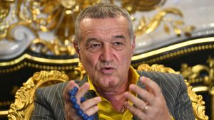 Ce transfer a făcut Gigi Becali la FCSB: „Are ambele picioare, poate juca și fundaș și mijlocaș lateral!”