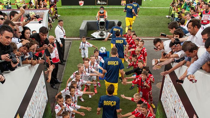 Omul care se ocupă de amicalele lui United și ale Realului, uimit de ce au făcut jucătorii BarÃ§ei la amicalul cu Dinamo:** "Nu se face așa ceva!"