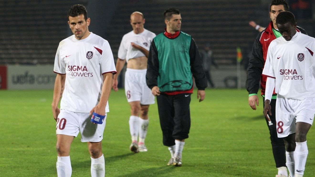 "E mâna lui Gigi!"**