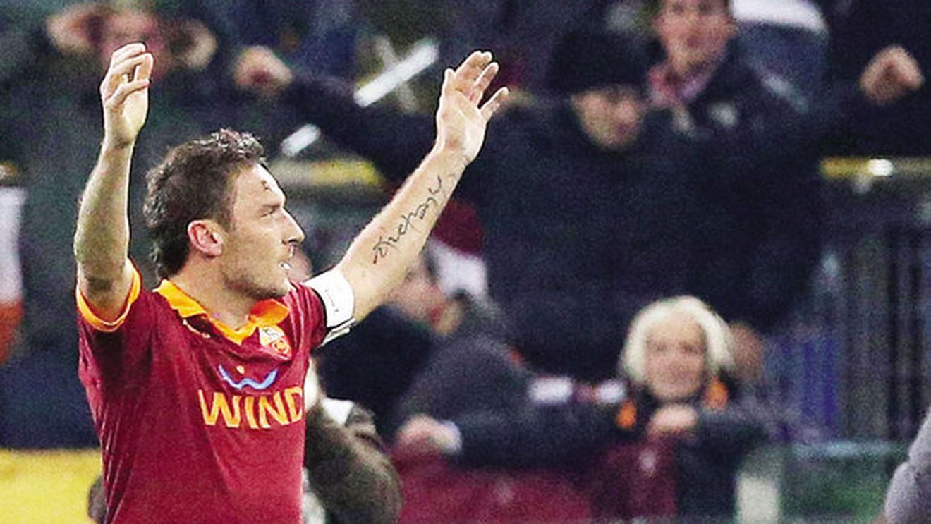Totti, regele Romei! Căpitanul Romei a egalat în derby-ul cu Lazio recordul lui Dino Da Costa și Delvecchio: "Este cel mai frumos"