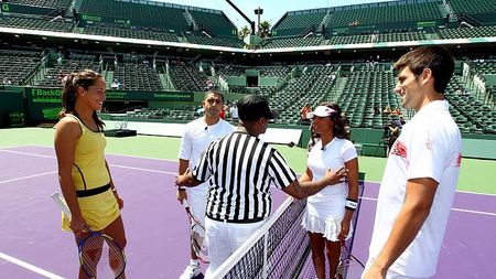 Ana Ivanovic l-a felicitat pe Novak Djokovic, devenit tată pentru prima oară