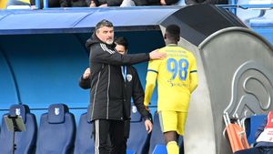 Adrian Mihalcea, scandal cu propriul fotbalist, după egalul cu Gică Hagi: „Concluziile astea ar trebui să le trag eu, nu el”