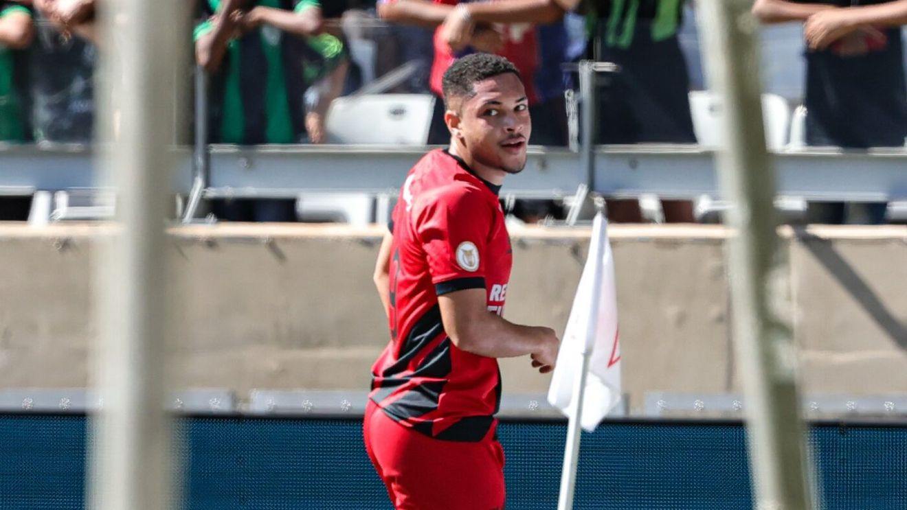 FC Barcelona dă lovitura și face primul transfer al verii! A ajuns la un acord cu noul fenomen din Brazilia