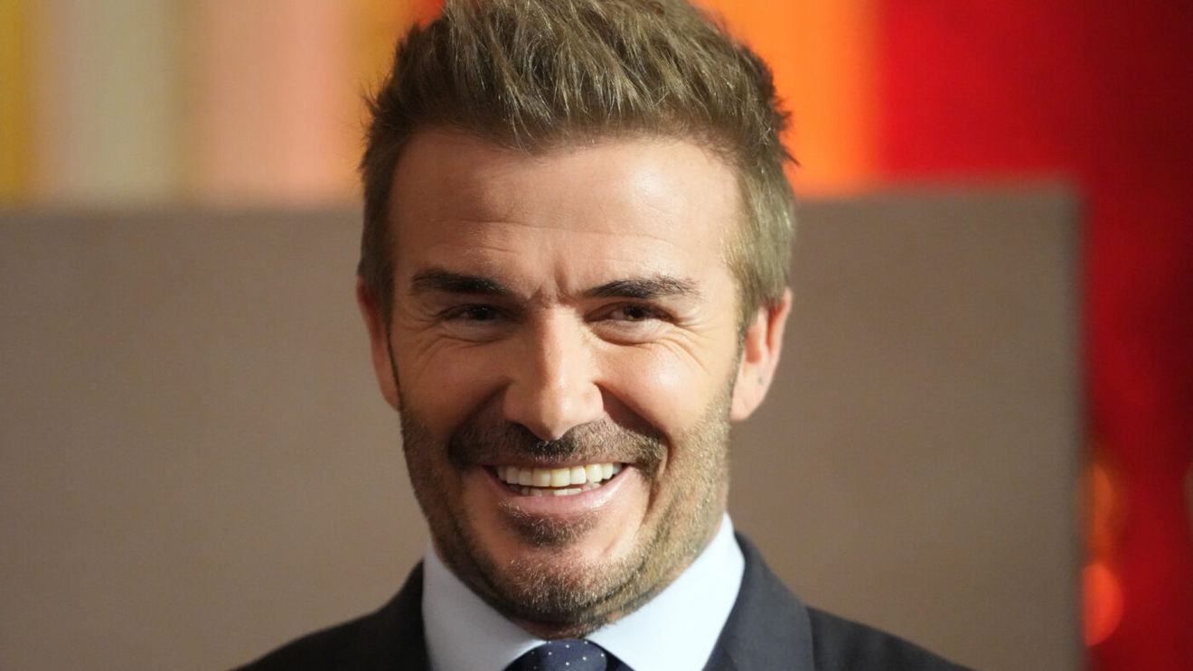 „Jucam la FC Barcelona sau la Real Madrid”. Fostul fotbalist român care consideră că era mult mai bun decât David Beckham