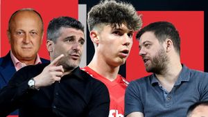 Dan Șucu și Victor Angelescu au făcut transferul bombă din Superliga: Rareș Pop a semnat cu Rapid! ProSport, confirmat: afacerea de senzație a fost anunțată de site-ul nostru de pe 19 decembrie 2023!