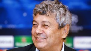 Lucescu îi dă sfaturi lui Moyes: "Politica de rotație a jucătorilor este de blamat pentru începutul slab!"